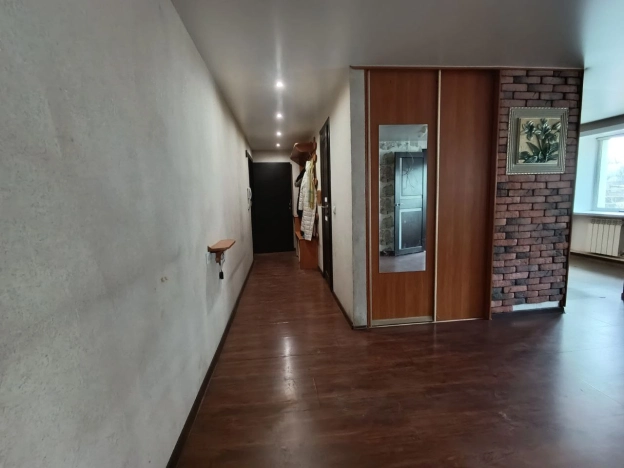 Купить квартиру на улице Комарова в Улан-Удэ. Вариант № 8448329, 0, площадь -  квм, цена 4970000 рублей