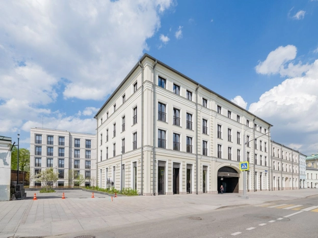 Купить квартиру в Москве. Вариант № 9330076, 35, площадь -  квм, цена 180000000 рублей