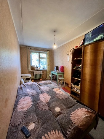 Купить трехкомнатную квартиру в Калининграде. Вариант № 7995111, 4, площадь -  квм, цена 5700000 рублей