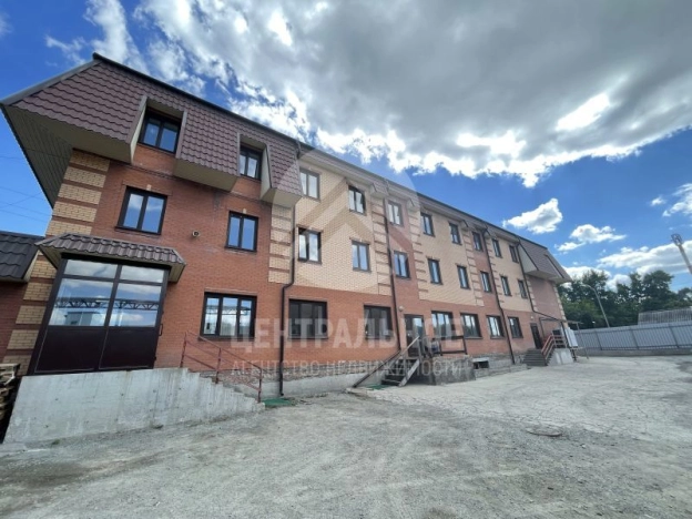 Купить офисы в Новосибирске. Вариант № 1735, 1, площадь -  квм, цена 120000000 рублей