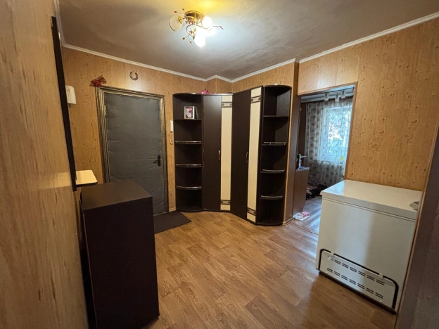 Купить трехкомнатную квартиру в Приморском крае. Вариант № 33535, 14, площадь -  квм, цена 4150000 рублей