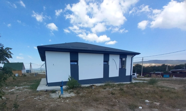 Купить дом на улице Васильковая в Краснодарском крае. Вариант № 38562, 16, площадь -  квм, цена 10450000 рублей