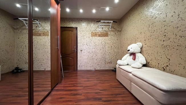 Купить трехкомнатную квартиру в Одинцове. Вариант № 10091229, 9, площадь -  квм, цена 10000000 рублей