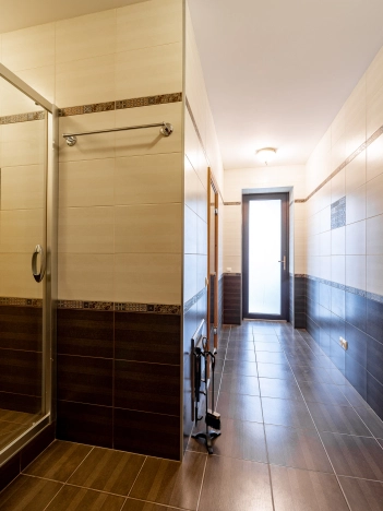 Купить таунхаус в Ленинградской области. Вариант № 58398, 13, площадь -  квм, цена 90000000 рублей