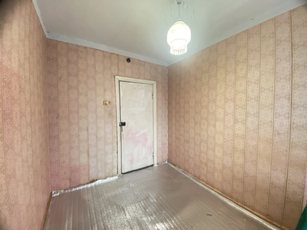 Купить четырехкомнатную квартиру в Рязанской области. Вариант № 10442980, 12, площадь -  квм, цена 1200000 рублей