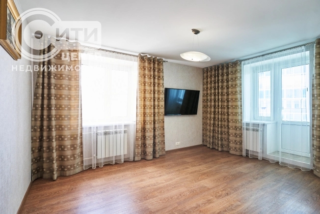 Купить трехкомнатную квартиру в районе Коминтерновский в Воронеже. Вариант № 54508, 14, площадь -  квм, цена 11520000 рублей