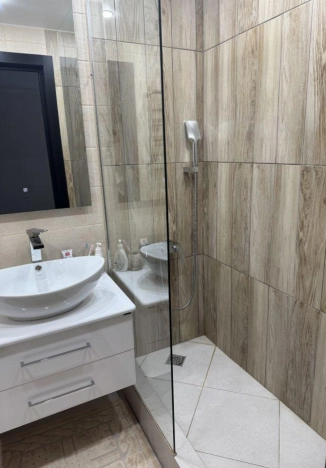 Купить квартиру в Москве. Вариант № 8467567, 11, площадь -  квм, цена 25000000 рублей