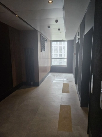 Купить квартиру в Москве. Вариант № 10278596, 33, площадь -  квм, цена 21499000 рублей