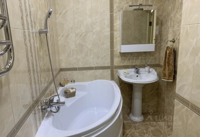 Купить двухкомнатную квартиру в районе Кировский в Ростове-на-Дону. Вариант № 42317, 20, площадь -  квм, цена 13500000 рублей