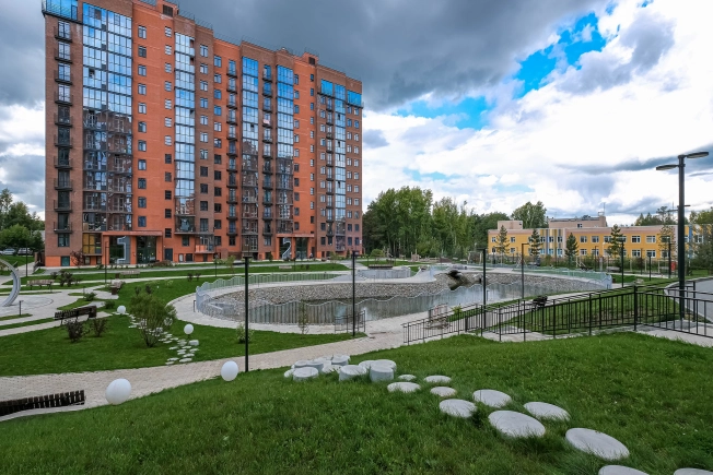 Купить трехкомнатную квартиру в Новосибирской области. Вариант № 8461812, 48, площадь -  квм, цена 15990000 рублей