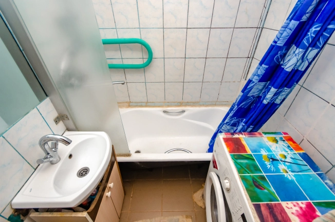 Купить четырехкомнатную квартиру в Новосибирской области. Вариант № 7222795, 17, площадь -  квм, цена 9900000 рублей