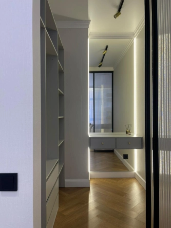 Купить однокомнатную квартиру в районе Кировский в Ростове-на-Дону. Вариант № 8935037, 9, площадь -  квм, цена 9800000 рублей