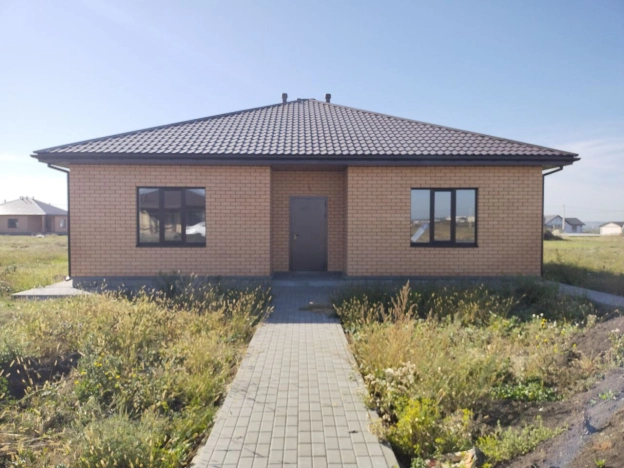 Купить дом на улице Везельская в Белгороде. Вариант № 5462721, 0, площадь -  квм, цена 10500000 рублей