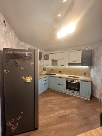 Купить двухкомнатную квартиру на улице Комсомольская в Улан-Удэ. Вариант № 2870235, 4, площадь -  квм, цена 7200000 рублей