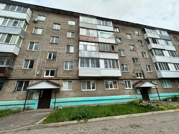 Купить квартиру на вторичке в Уфе. Вариант № 6159918, 17, площадь -  квм, цена 3900000 рублей