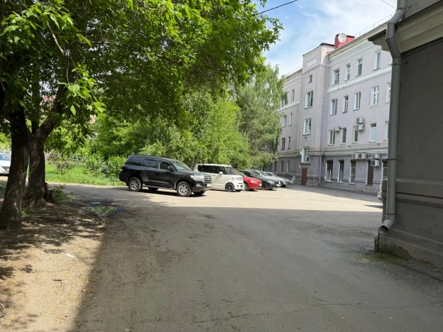 Купить четырехкомнатную квартиру в Омске. Вариант № 5503, 24, площадь -  квм, цена 13900000 рублей