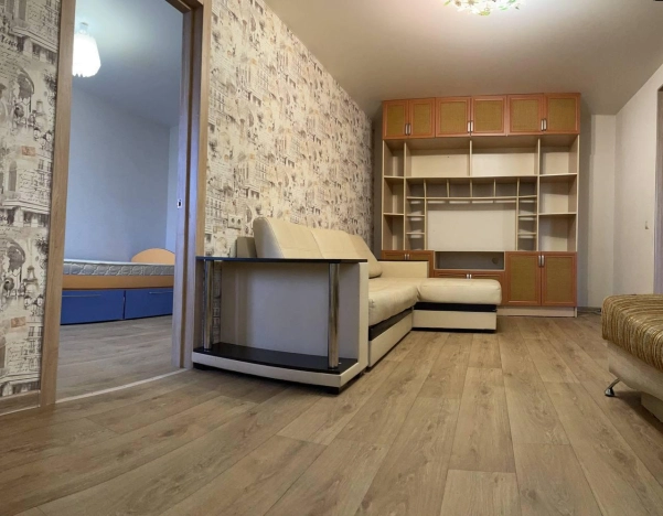 Купить двухкомнатную квартиру в Новосибирской области. Вариант № 10419619, 6, площадь -  квм, цена 3000000 рублей