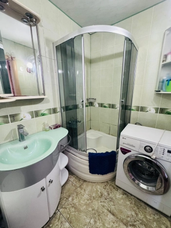 Купить трехкомнатную квартиру в Керчи. Вариант № 25471, 3, площадь - квм, цена 5600000 рублей