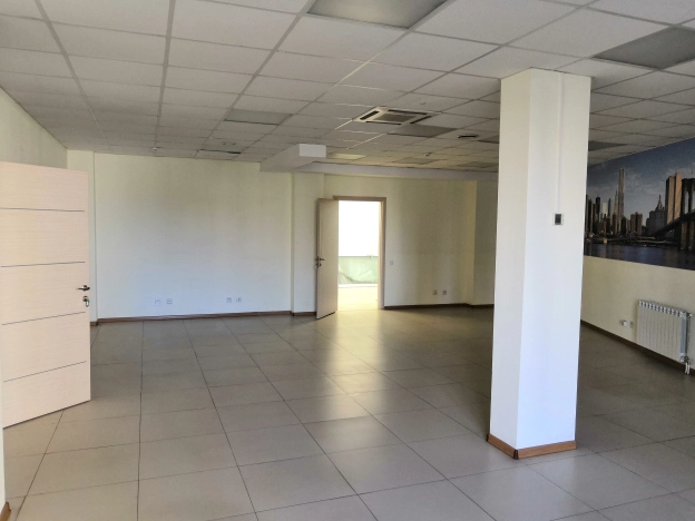 Снять коммерческую недвижимость в Новосибирске. Вариант № 1749, 4, площадь -  квм, цена 426000 рублей