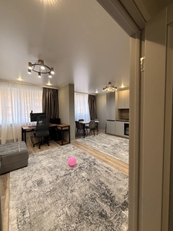 Купить квартиру со свободной планировкой у метро Строгино в Москве. Вариант № 9870510, 7, площадь -  квм, цена 13700000 рублей