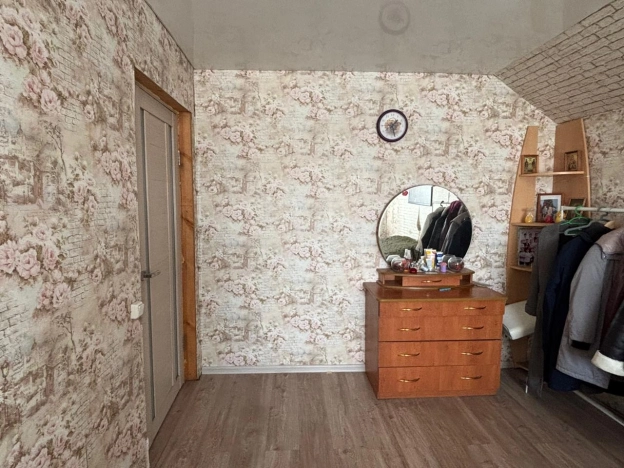 Купить дом в Новосибирске. Вариант № 9689874, 12, площадь -  квм, цена 8500000 рублей