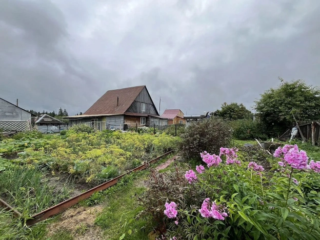 Купить дом на улице Школьная в Тюменской области. Вариант № 2102717, 20, площадь -  квм, цена 4550000 рублей
