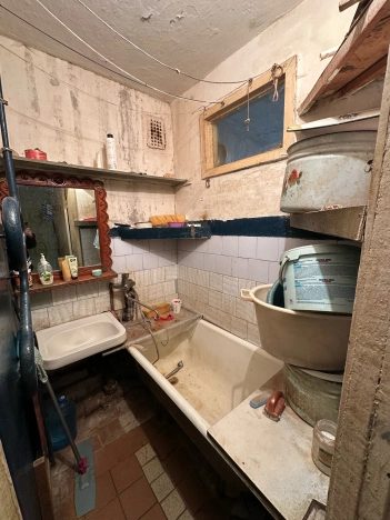 Купить трехкомнатную квартиру в Калининградской области. Вариант № 8272952, 5, площадь -  квм, цена 3050000 рублей