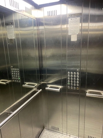 Купить квартиру в Москве. Вариант № 8364010, 38, площадь -  квм, цена 20900000 рублей