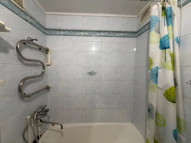 Купить трехкомнатную квартиру на улице Кронштадтский бульвар в Москве. Вариант № 9442755, 16, площадь -  квм, цена 9950000 рублей