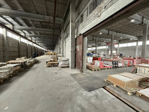 Снять склады на улице Большевистская в Новосибирске. Вариант № 6696077, 2, площадь -  квм, цена 588480 рублей