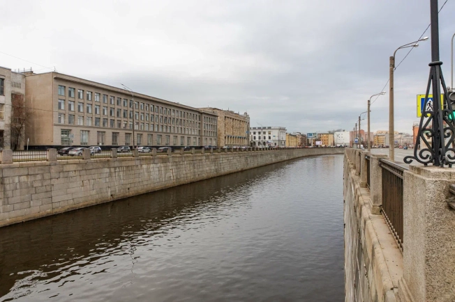 Купить пятикомнатную квартиру в Санкт-Петербурге. Вариант № 5847760, 3, площадь -  квм, цена 20500000 рублей