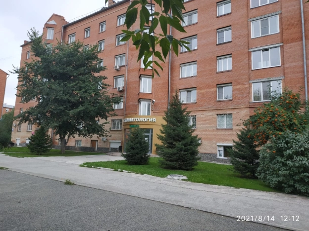 Купить двухкомнатную квартиру у метро площадь Карла Маркса в Новосибирске. Вариант № 2584, 21, площадь -  квм, цена 12000000 рублей