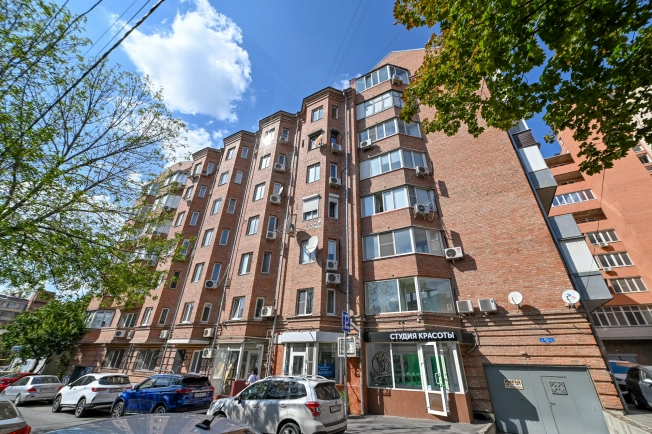 Купить трехкомнатную квартиру в Ростовской области. Вариант № 3414508, 26, площадь -  квм, цена 12950000 рублей