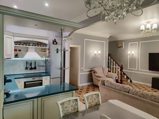 Купить таунхаус в Новосибирске. Вариант № 7839054, 1, площадь -  квм, цена 15000000 рублей