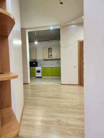 . Вариант № 25570, 18, площадь - 70.2 квм, цена 10300000 рублей