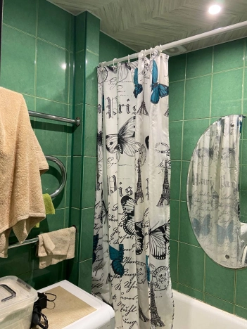 Купить квартиру в районе Красноармейский в Волгограде. Вариант № 53100, 6, площадь -  квм, цена 3700000 рублей