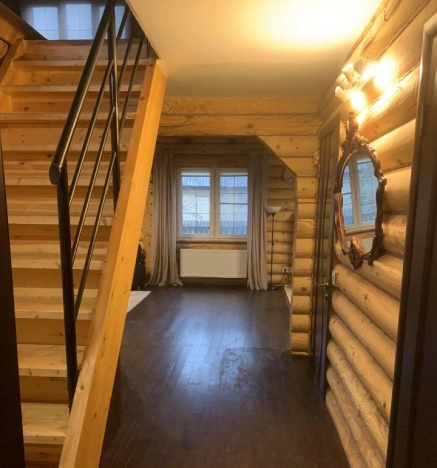 Купить дом в Москве. Вариант № 10075303, 2, площадь -  квм, цена 13000000 рублей