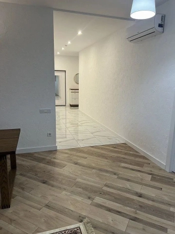 Купить четырехкомнатную квартиру в районе Кировский в Ростове-на-Дону. Вариант № 36476, 19, площадь -  квм, цена 49990000 рублей