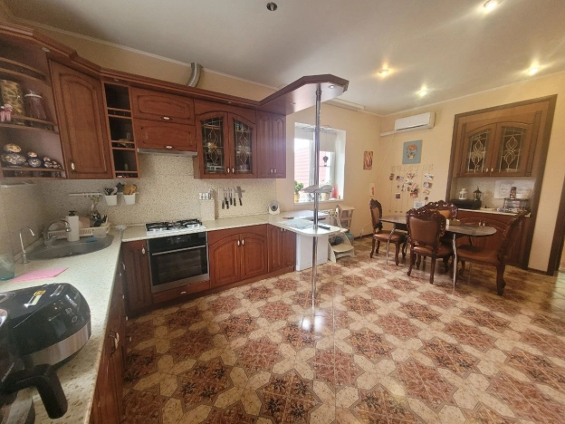 Купить дом в Белгороде. Вариант № 7265745, 12, площадь -  квм, цена 10700000 рублей