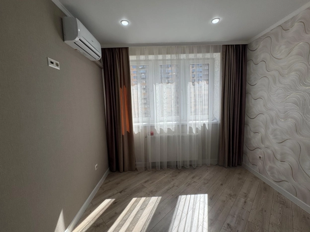 Купить квартиру в ЖК СказкаГрад в Краснодаре. Вариант № 2992192, 7, площадь -  квм, цена 6400000 рублей