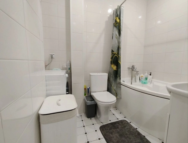 Купить однокомнатную квартиру в районе Московский в Калининграде. Вариант № 5322088, 7, площадь -  квм, цена 6100000 рублей