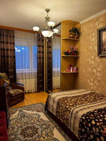 Купить квартиру в Москве. Вариант № 9835704, 7, площадь -  квм, цена 18500000 рублей