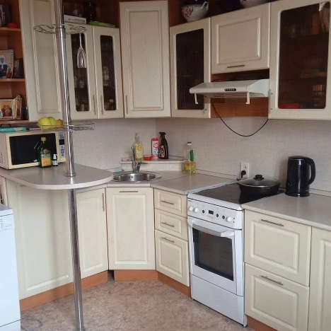 Купить трехкомнатную квартиру на улице Ильи Мухачева в Бийске. Вариант № 24151, 3, площадь -  квм, цена 3600000 рублей