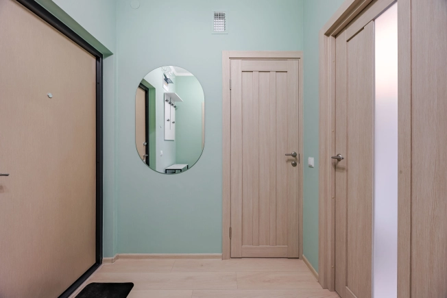 Купить квартиру на вторичке у метро Комендантский проспект в Санкт-Петербурге. Вариант № 41128, 18, площадь -  квм, цена 13000000 рублей