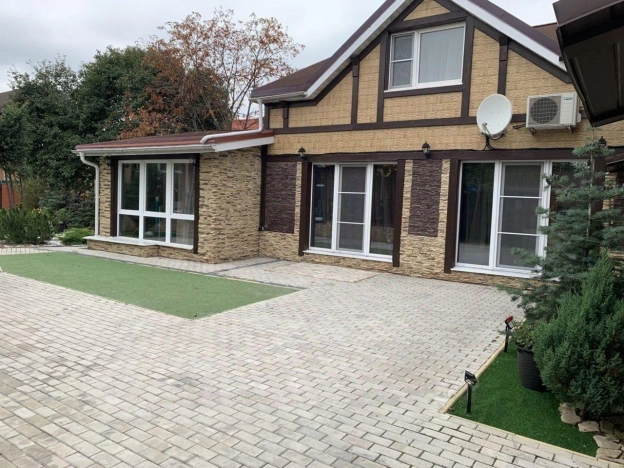 Купить дом в Москве. Вариант № 10725943, 15, площадь - квм, цена 99000000 рублей