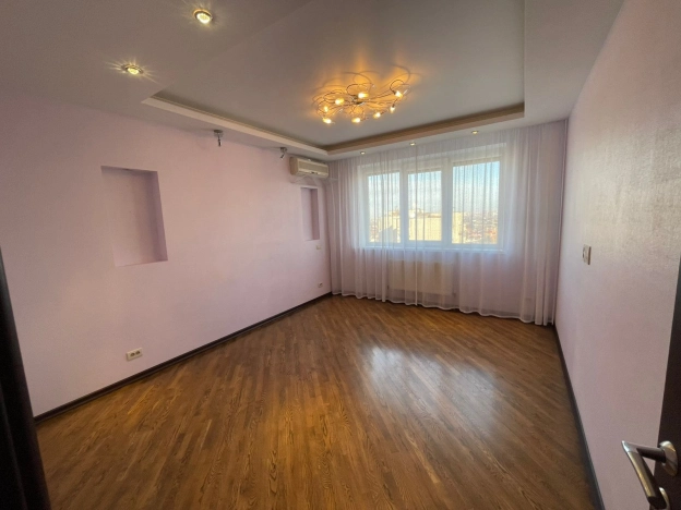 Купить двухкомнатную квартиру в районе Кировский в Ростове-на-Дону. Вариант № 527439, 1, площадь -  квм, цена 11149999 рублей