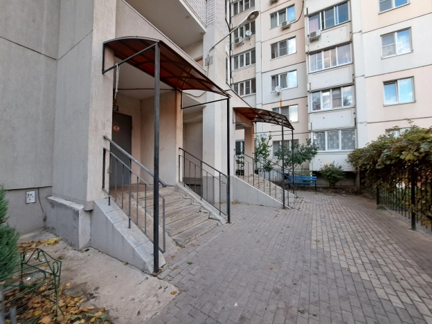 Купить однокомнатную квартиру в районе Ленинский в Воронеже. Вариант № 39384, 1, площадь -  квм, цена 7580000 рублей