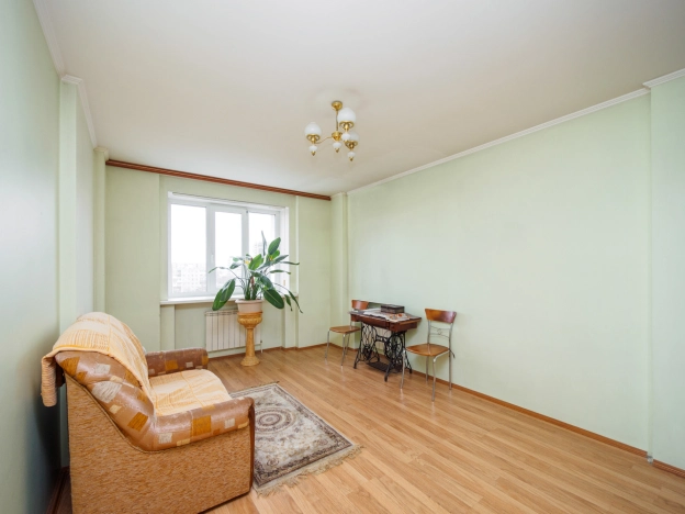 Купить трехкомнатную квартиру в Омске. Вариант № 7996512, 6, площадь -  квм, цена 15290000 рублей