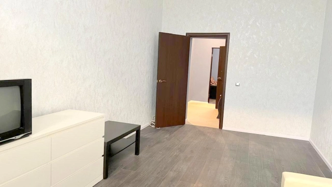 Купить квартиру на улице имени Сергея Есенина в Краснодаре. Вариант № 18128, 13, площадь -  квм, цена 2500000 рублей