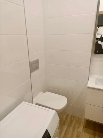 Купить однокомнатную квартиру у метро Октябрьская в Новосибирске. Вариант № 7781754, 7, площадь -  квм, цена 7200000 рублей